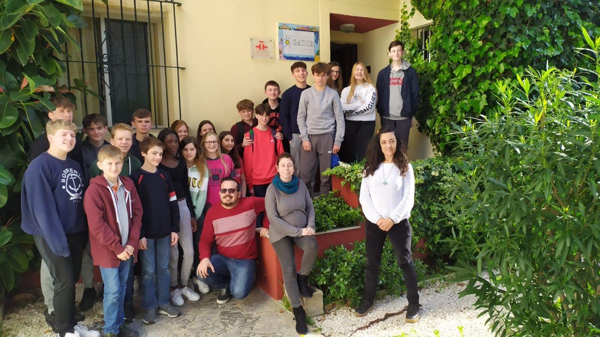 A language immersion programme, an archaeological site visit and a beginners surfing course were just a few of the highlights from <a href="/SpanishFelsted/">FelstedSpanish</a>'s recent cultural visit to Cadiz. Find out more: bit.ly/FelstedCadiz20  #felstedadventure #felstedfun