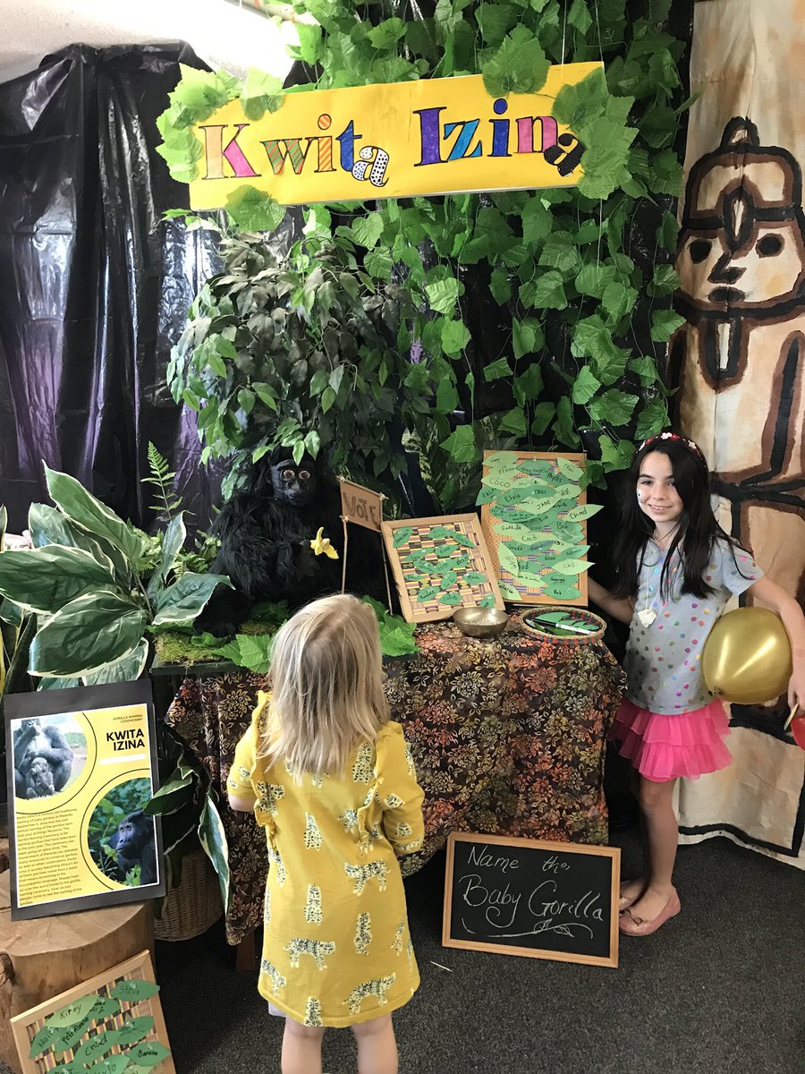 TCPS_Middle's tweet photo. Kudos to ALL of the @TCPS1 students for their hard work and creativity demonstrated at yesterday’s exhibition: The Big Event: Celebrations Around the World!  #STEAM #globalawareness #art #SanDiego #smallschool #projectbasedlearning https://t.co/iNUWsA3ZYR