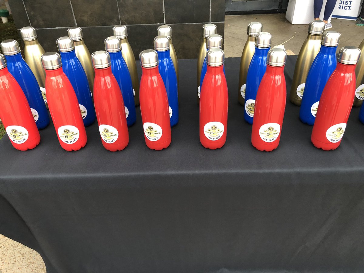 AllamandaES's tweet photo. Deb Feinsinger, #HealthandWellnessChoiceProgram coordinator, came up w/ brilliant idea! Instead of #trophies for #Strive5fortheHive #REUSABLE #waterbottles! #functional #practical #innovative Furthering a climate &amp; #CultureofHealth in the #community! #RobertWoodJohnsonFoundation https://t.co/iXlbRzlAdi