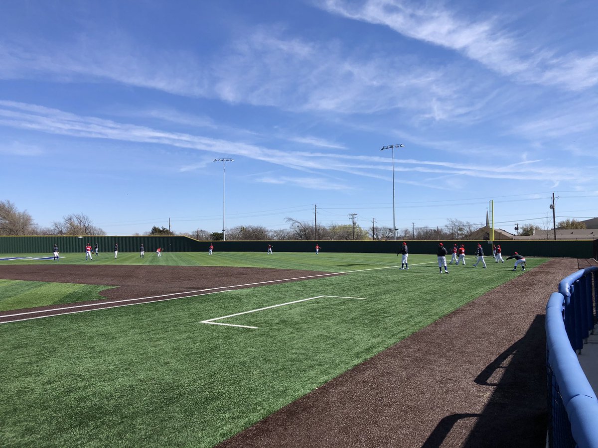 Dville_Baseball's tweet image. Didn’t get the results we wanted this weekend. These games will inform our training this week so we can get to where we want to be. 

We will not rise to the level of our expectations we will fall to the level of our training. #mudita