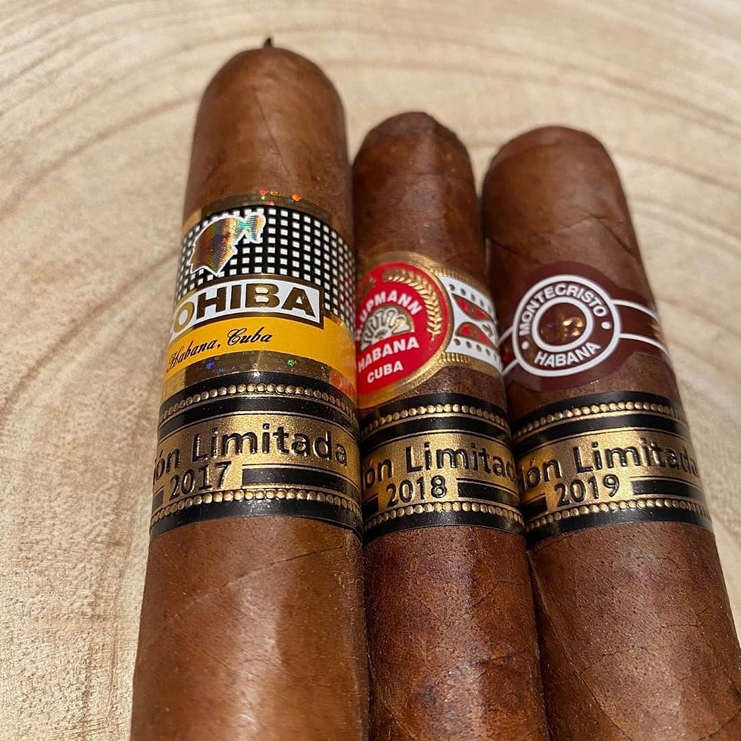 Limitada 2017,2018,2019.

#cigars #cigar #cigarlife #botl #cigaraficionado #cigarporn #sotl #cigarsociety #cigaroftheday #cigarsnob #cigarsmoker #cigarlover #cigarlifestyle #cigarworld #cigarphotography #cigarboss #cigarians #cigarsofinstagram #habanos #nowsmoking