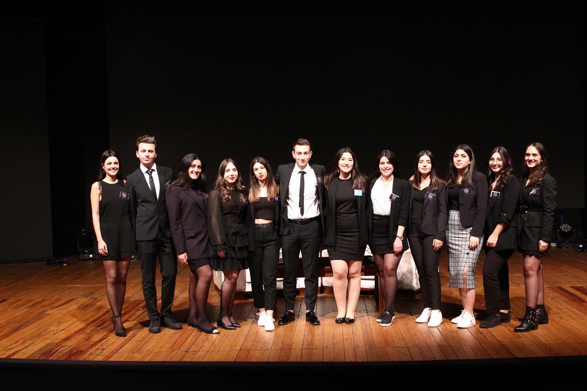 isletmekulubu's tweet photo. Aylardır büyük emek ve özveriyle çalışan Reklam ve Pazarlama Zirvesi’20 ve Genç Girişim Dergisi 35.Sayı ekiplerimize bu harika organizasyona ve dopdolu bir dergiye imza attıkları için sonsuz teşekkür ederiz!🙏🏻🌟

#gencgirisim
#rpzistanbul https://t.co/i71OYdYBBv