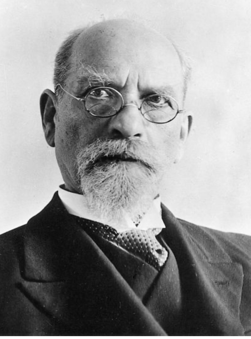 AdeleVanReeth's tweet photo. HUSSERL, LE PHÉNOMÈNE
La phénoménologie est une méthode  qui consiste à interroger le monde à partir de lui-même. Mais comment accéder au monde ? Que faut-il entendre par « monde » quand on dit que le monde existe ? 
Dès demain sur les @Philochemins de @franceculture ! https://t.co/4T7CLCyyqf
