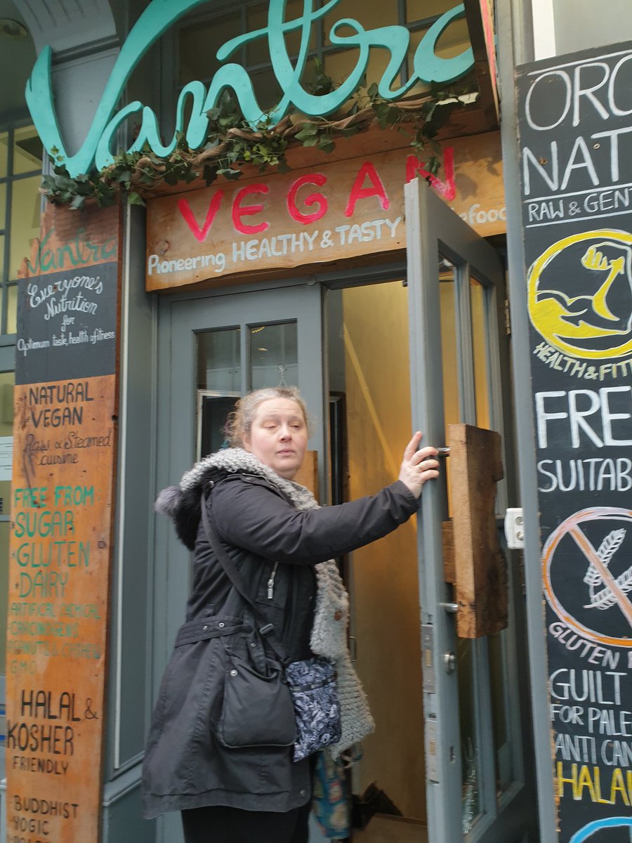 Where do 2 #vegans &amp; a #glutenfreer go for lunch in between shows? <a href="/vantralondon/">Vantra</a> Delicious, Nutritious, with friendly staff /owners who really know their stuff. #SticksandStones (dir by @rashekachristie ) <a href="/TristanBates/">TristanBates</a> with <a href="/cathieharvey/">Catherine Harvey</a> &amp; <a href="/BakManny/">MannyB</a>