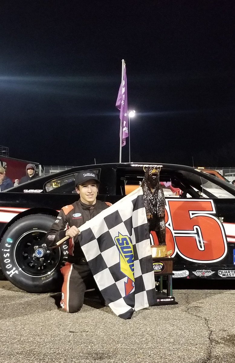 JakeGarcia35's tweet photo. Won the Alabama 200 last night!
Great effort from the whole team! https://t.co/Jhus7lnfWX
