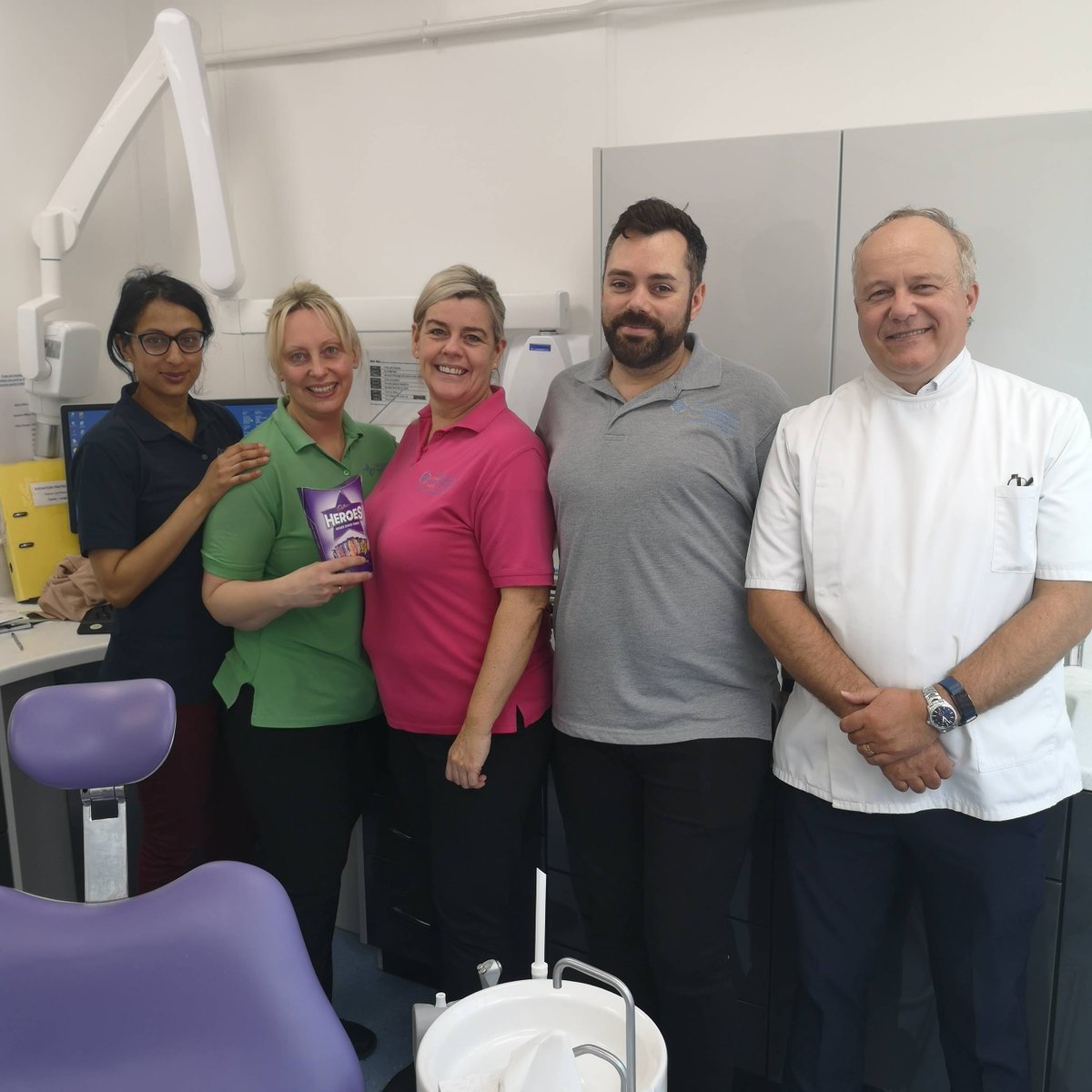 AneurinBevanUHB's tweet photo. Our Out-of-hours Dentist team are today's Winter Heroes for "Making sure that the people of greater Gwent are out of pain and well looked after" They were busy seeing to lots of patients this afternoon when we visited them! #BeAWinterHero https://t.co/SuBw6ZIdsR
