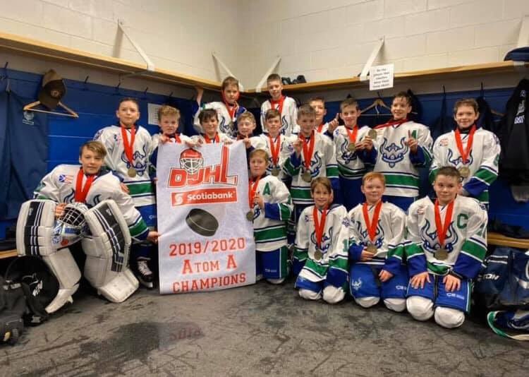 Warrior of the game and POG Is awarded to all !  Teamwork at its finest!  <a href="/customedgenl/">Custom Edge Pro Shop</a> @DJHLnews @PmhaWarriors @AtlanticProSpo1  GOLD IT IS! 🥇🥅🏒💚💙