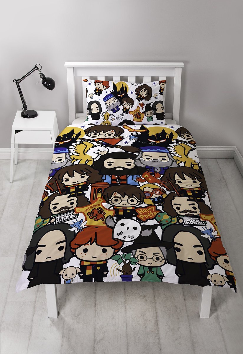 CoolClobber1's tweet photo. Check out our magical Harry Potter single charm bedding set, which features many of your Hogwarts favourites including Dobby, Professor Snape and Dumbledore, Hedwig and many, many more! ✨⚡

This spellbinding bedding is perfect for Potter fans - https://t.co/76zUwZCtOx https://t.co/vaH4AGgzHz