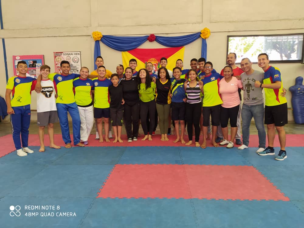 IRDA_OFICIAL's tweet photo. @IRDA_OFICIAL #Dom8 Felicitamos al Karate Do de #Aragua por las 3 preseas doradas, 2 de Plata y 3 Bronce. En el II Campeonato Nacional Karate Do Juvenil-Adulto. Celebrado en Parque Miranda.
@RMarcoTorres
@Mary_RomeroP https://t.co/TH4KHi5YkZ