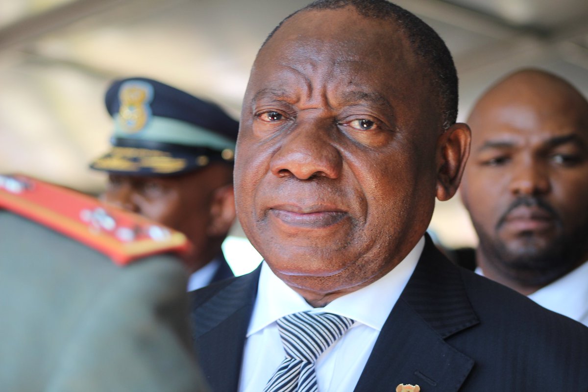 Beemagqwanti's tweet image. Kanene I spent my Sunday taking pictures of The President in Engcobo 😍