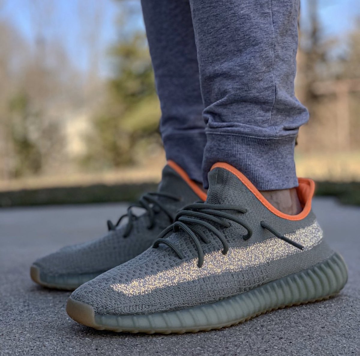 Adidas easy boost 350 v2. Adidas yeezy carbon. Изм буст. Adidas yeezy 350 серые. Изм буст.