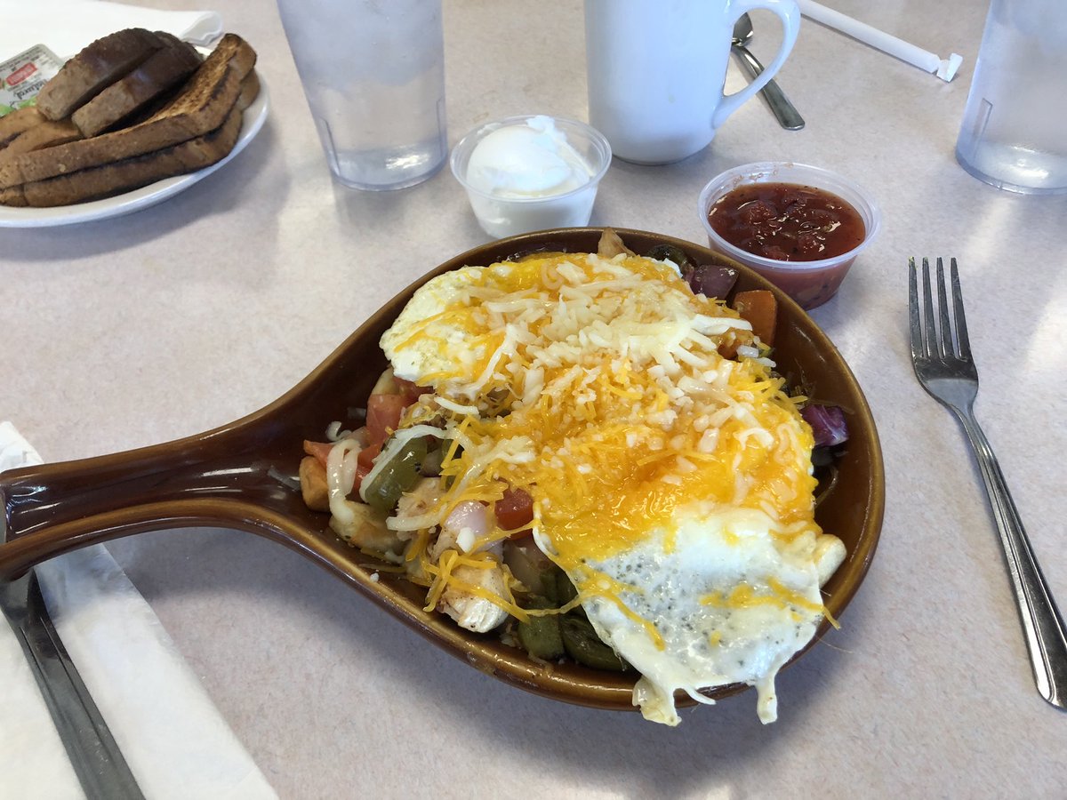 zanepasley's tweet photo. I had a delicious brunch at @HistoricSteerIn #FiestaSkillet #GuyFieriApproved https://t.co/T9scRt1HlY