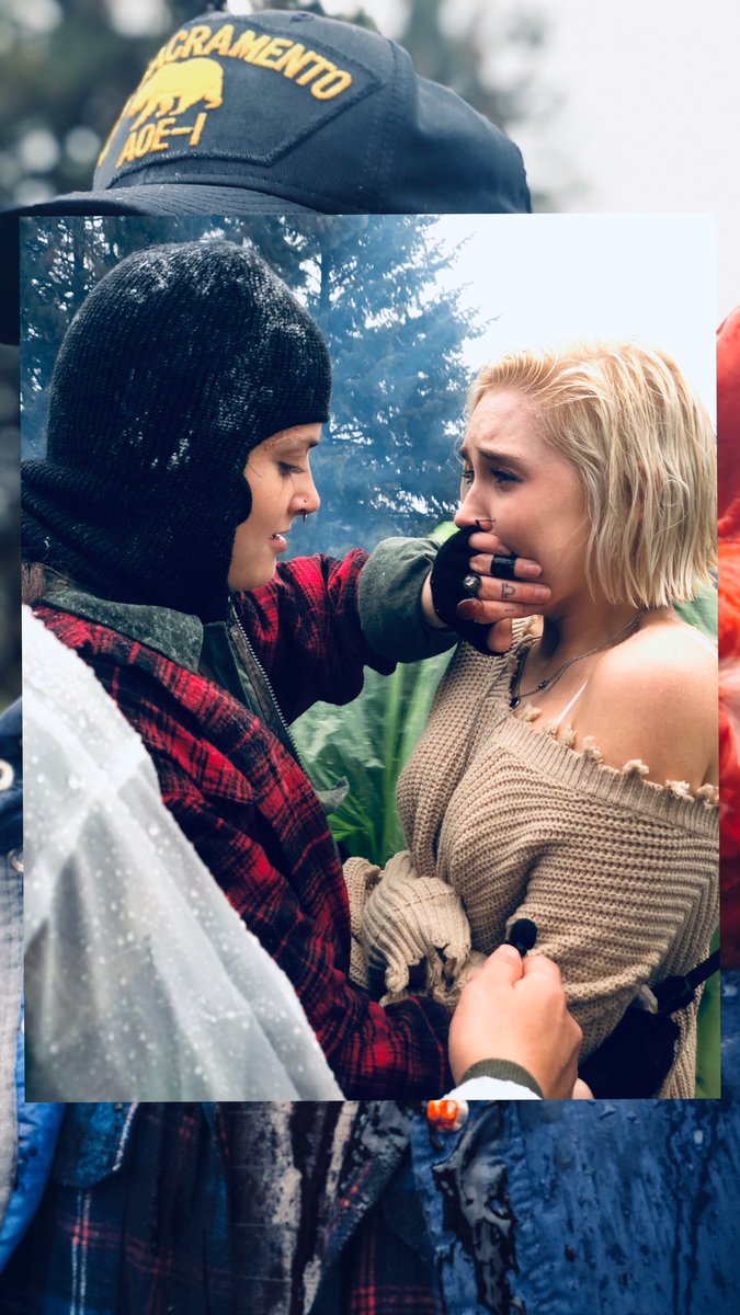 AManicMacabre's tweet image. River Nicole &amp;amp; Ashley Holmes as Xander X and Chelsea Scott in Manic Macabre , Written and Directed by @HassonHarris #ManicMacabre  #horror #WomeninHorror #Director #Writer