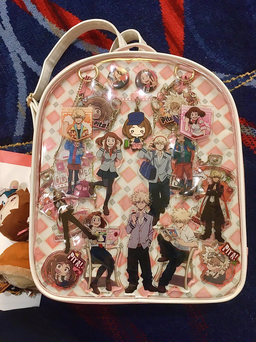 katsuochaa's tweet photo. I met Morgan Berry (the English VA of Thirteen) when I went to Katsucon last month. I got her signature and spoke with her a bit. While I was getting out my book for her to sign, she saw my Kacchako itabag. You know what she said? She squealed “my BABIES!” I’m dead serious. https://t.co/4TRvh4LhSo