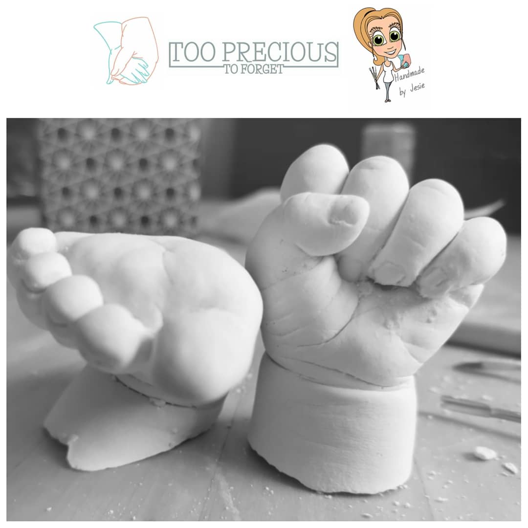 HandmadeByJesie's tweet photo. Meet Tommy, aged just 12 weeks.
Perfect in every way!

#sneakpeek #breakingoutofthemould #workinprogress #tooprecioustoforget #handmade #lifecasting #footcast #baby #babyboy #mummyandme #Wiltshire #melksham #art #sculpture https://t.co/21hHeOQclm