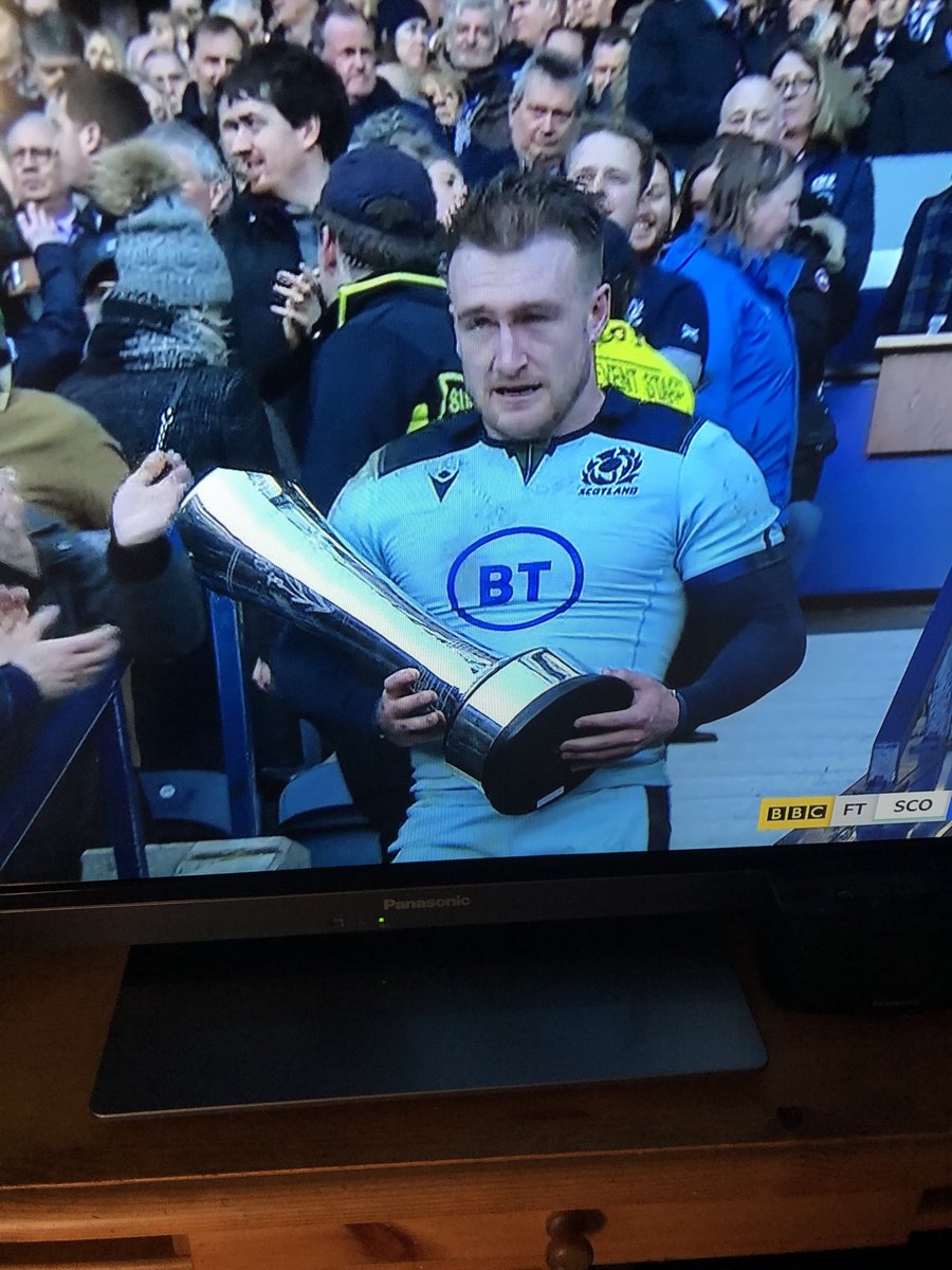 #isitok That Scotland have just won ⁦<a href="/adamhillscomedy/">Adam Hills</a>⁩ leg by beating France? #SixNations