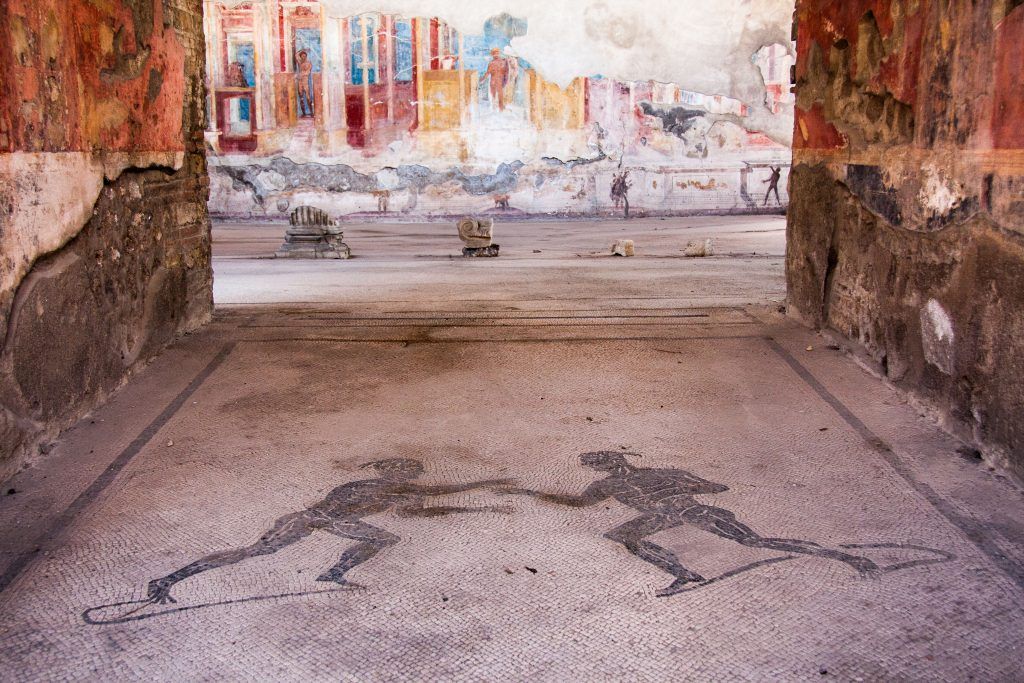 #ioviaggio
Tour degli scavi archeologici di Pompei con guida privata. Prenota il tuo viaggio nel tempo, alla scoperta della città nata nella prima metà del VI secolo a.C e resa immortale da una tragedia. Scopri di più qui: c-way.it/pacchetto/tour…