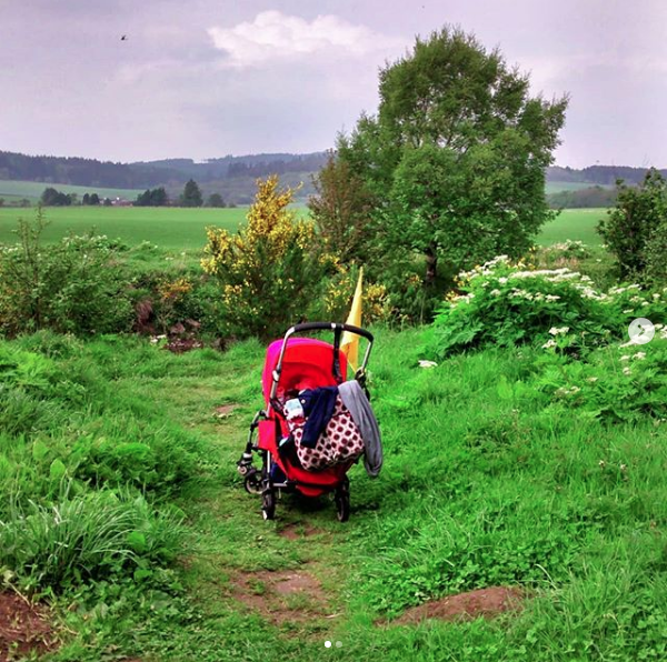 The_Edgeworker's tweet photo. Happy #InternationalWomensDay #IWD2020
In 2018 #EdgeworkWoman @ClareQualmann shared images from her ongoing #Perambulator project during an #EdgeworkTakeover of our Instagram. She wrote this article for #EdgeworkJournal with #clairehind too: https://t.co/DDToUq6xSs #WalkingWomen https://t.co/pc2qVseFtf