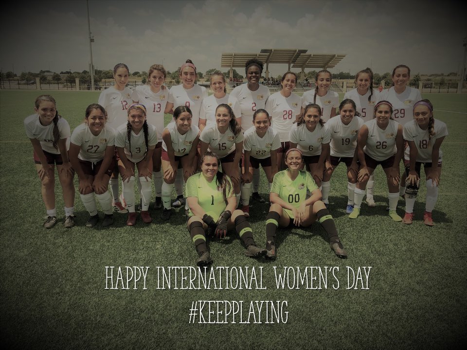 HTWomensSoccer's tweet photo. Happy International Women’s Day 🌷⚽️#WomensHistoryMonth #WomensDay https://t.co/cuT0PavjfW