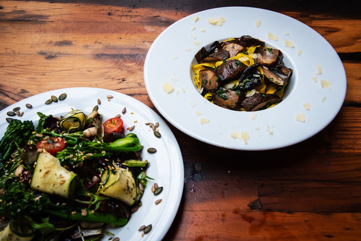 barestaurantuk's tweet photo. Not in the meat-eating mood? We get it, one cannot live off steak alone (although we give it our best shot!). Luckily for you, we have an expansive menu which includes many tasty alternatives.

#MeatFree #Food #Foodie #Pasta #Salad #Veggie #Vegetarian #Vegan #Steak #Steakhouse https://t.co/fKEiAfCkNm