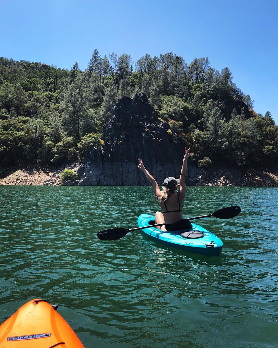 explorebutteca's tweet image. “Here’s to strong women: may we know them, may we be them, may we raise them.” ~Unknown

Happy #InternationalWomensDay

📷 Via IG:
@dani_dawes
@kassandralgraha
@sarah_rich11
@salmonsacriver