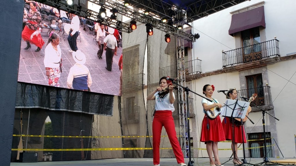 Trio Las Flores (@TrioLasFlores) / Twitter Trio Las Flores (@TrioLasFlores) / Twitter