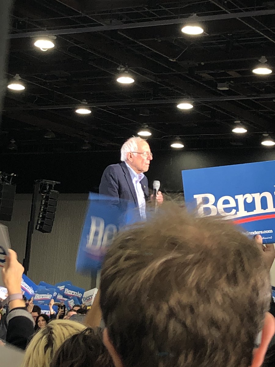 yolanda_bdacy's tweet photo. Feeling the Bern here in Detroit. #BernieInDetroit Day 1. Bernie rally, @CornelWest @RashidaTlaib, buttons, tuques and t-shirts. #FeelTheBern2020 #dumars #beret #tinnitus https://t.co/FtK7fgb0IO