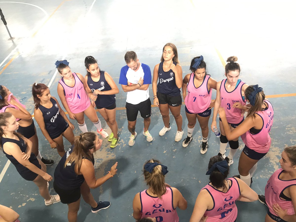 Clasificatorio Liga Nacional Sub17 - 
Se perdió con Velez en el alargue.... VAMOS Chicas a buscar el 3er puesto. Con todo que se puede !!!. 🏐💪. #pormascestoball 
#cestoballgevp
#jugáundeporteargentino
#cestoballdeportenacional