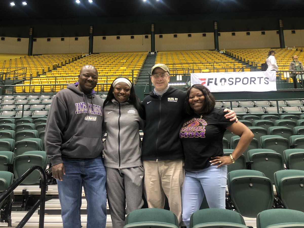 MDLadyTerpsAAU's tweet photo. Great catching up with the Carodine family!!
Congratulations on first place in CAA. 
Terps4Life 
@JoeDunston1 @classyyjay @Bell21Southern @InsiderExposure @CertifiedBball @JMUWBasketball https://t.co/eEbmLTSHA7