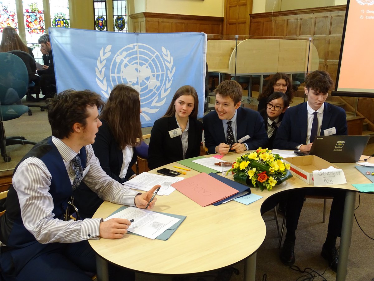 Kingswood Sixth Form tweet media