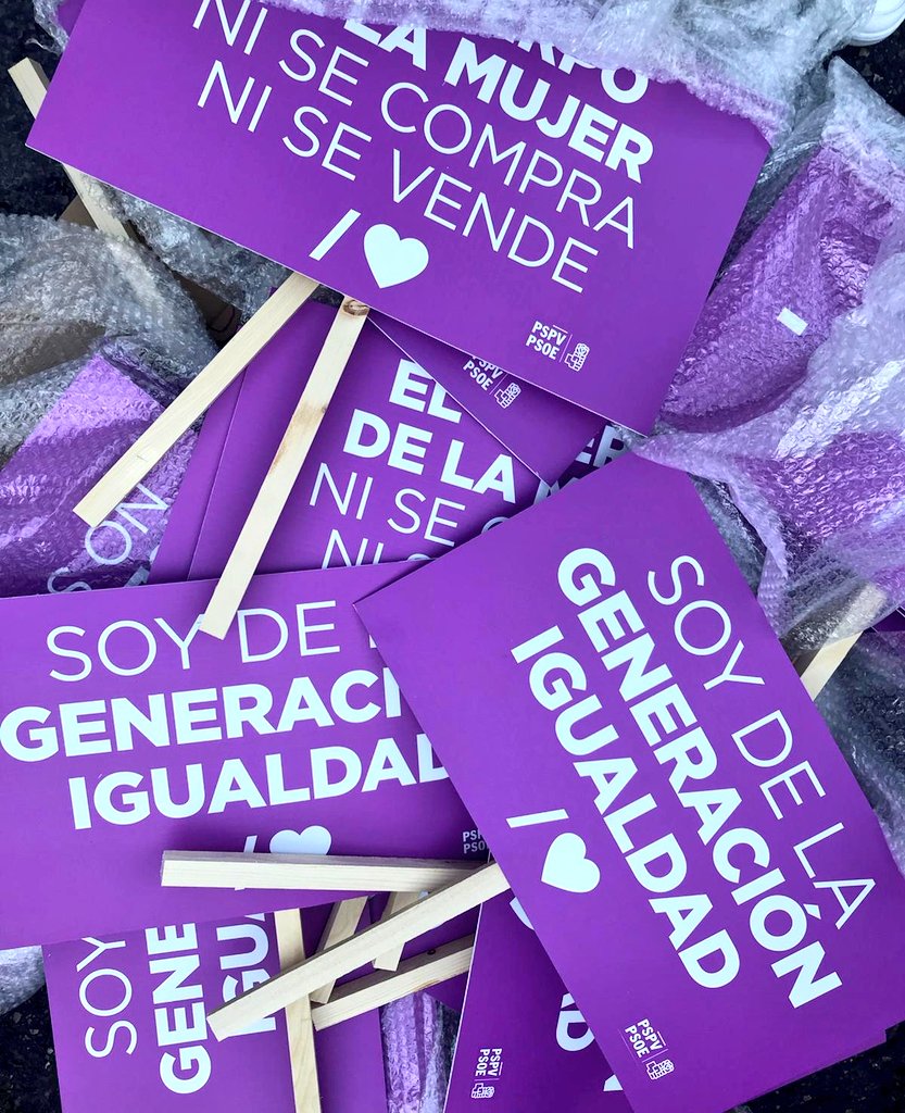 SocialistesVal's tweet photo. 🙋‍♀️📢 ¡Hoy gritamos fuerte para que  nos escuchen! 

💜 Somos de la generación IGUALDAD

💜 Nuestros cuerpos NI se compran NI se venden 

💜 Nos queremos LIBRES, IGUALES Y VIVAS 

💜 La violencia de género NO se debate, se COMBATE

#8M2020 #DiaInternacionalDeLaMujer https://t.co/wE1EvXYk98
