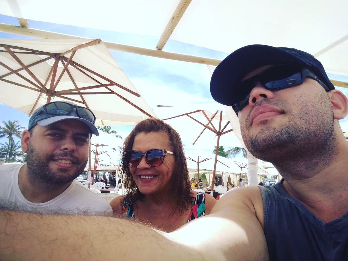 jaganjou's tweet photo. Satisfação e gratidão em ver esse sorriso da mulher que sempre está batalhando pra si e por nós! Sempre merecerá coisas boas!

Parabéns a todas as mulheres! Antes, hoje e sempre! 
#familia #maequerida #diainternacionaldamulher https://t.co/j1yM17rw4g