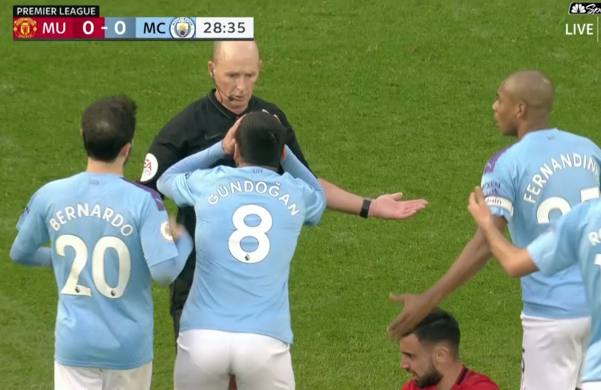 MenInBlazers's tweet photo. "I'm Mike D. And I get respect
Your cash and your jewelry is what I expect" https://t.co/gi4RnDgnae