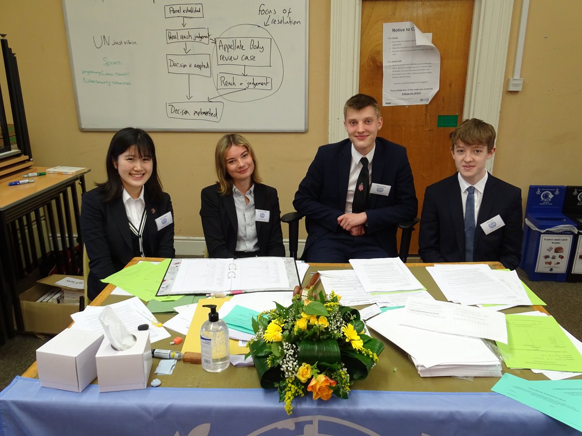 Kingswood Sixth Form tweet media