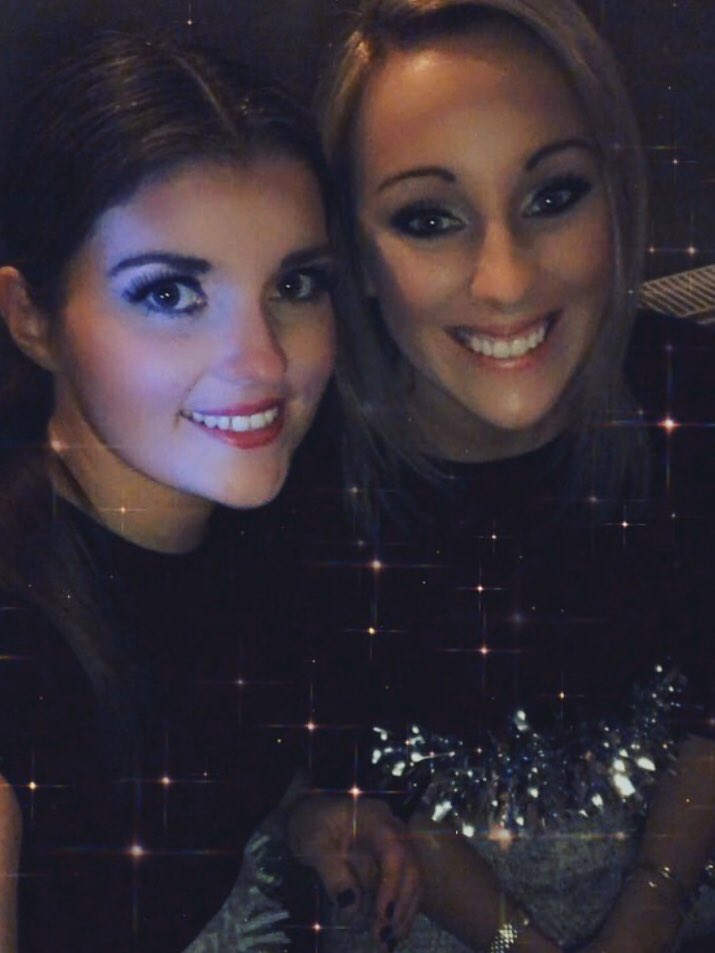 RRoythorne's tweet photo. Every brunette needs a blonde best friend 👯‍♀️ @Rach_Hawkins12 #BestFriend #sisterlove https://t.co/qr8XdVHUie