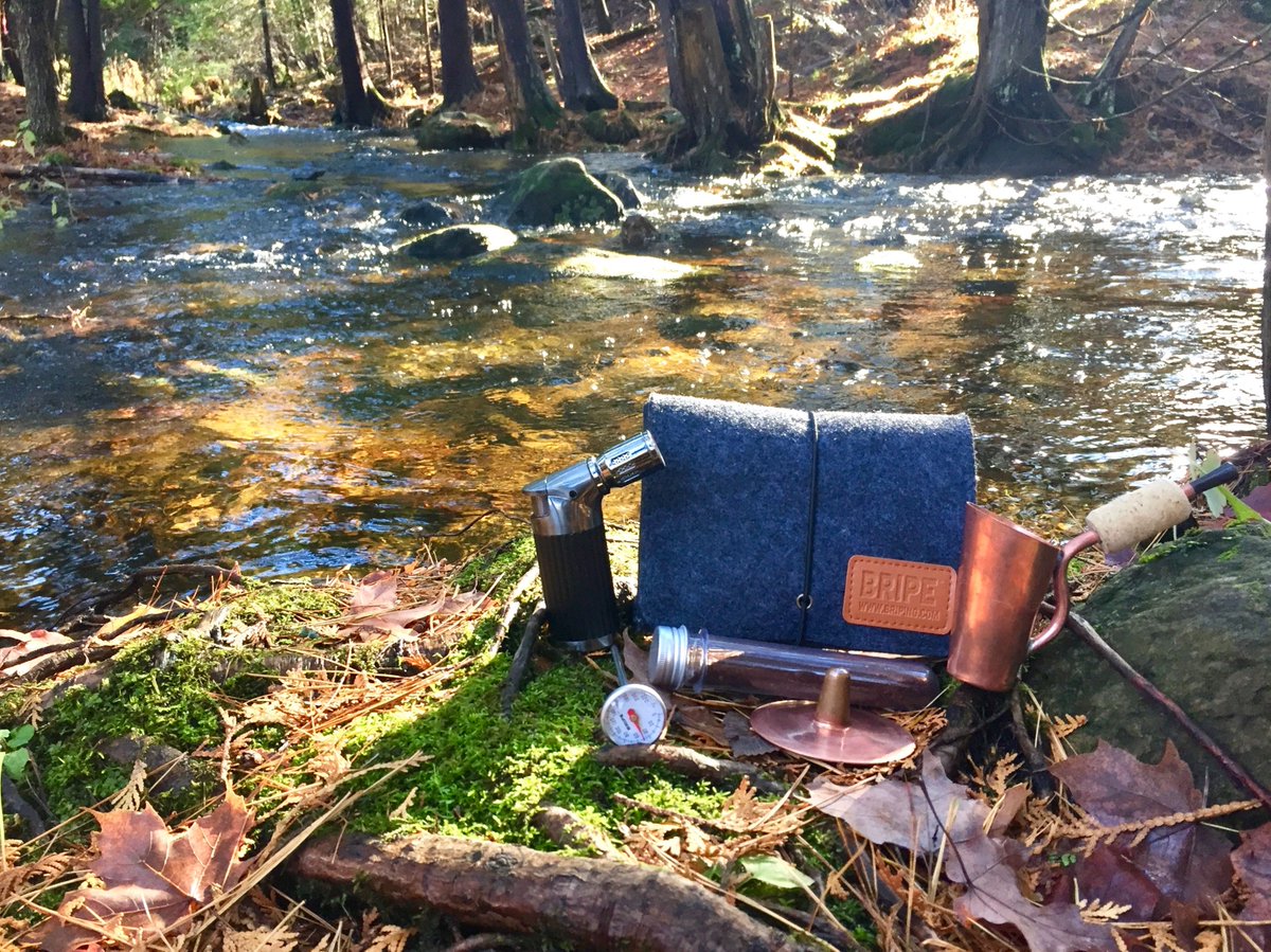 Find a #relaxing place in nature to #enjoy your #coffee today. Try doing it #electronicfree, it can do wonders for your mind!