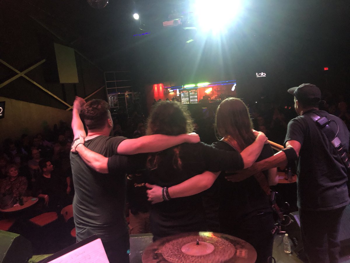 tonymacalpine's tweet photo. MEXICALI we had such an amazing time! Our favorite show of the tour so far! We head to LOS RIOS for a full band clinic today! #tonymacalpine #emilwerstler #markmichell #jcbryant #verlorener https://t.co/T54N3g65Vo