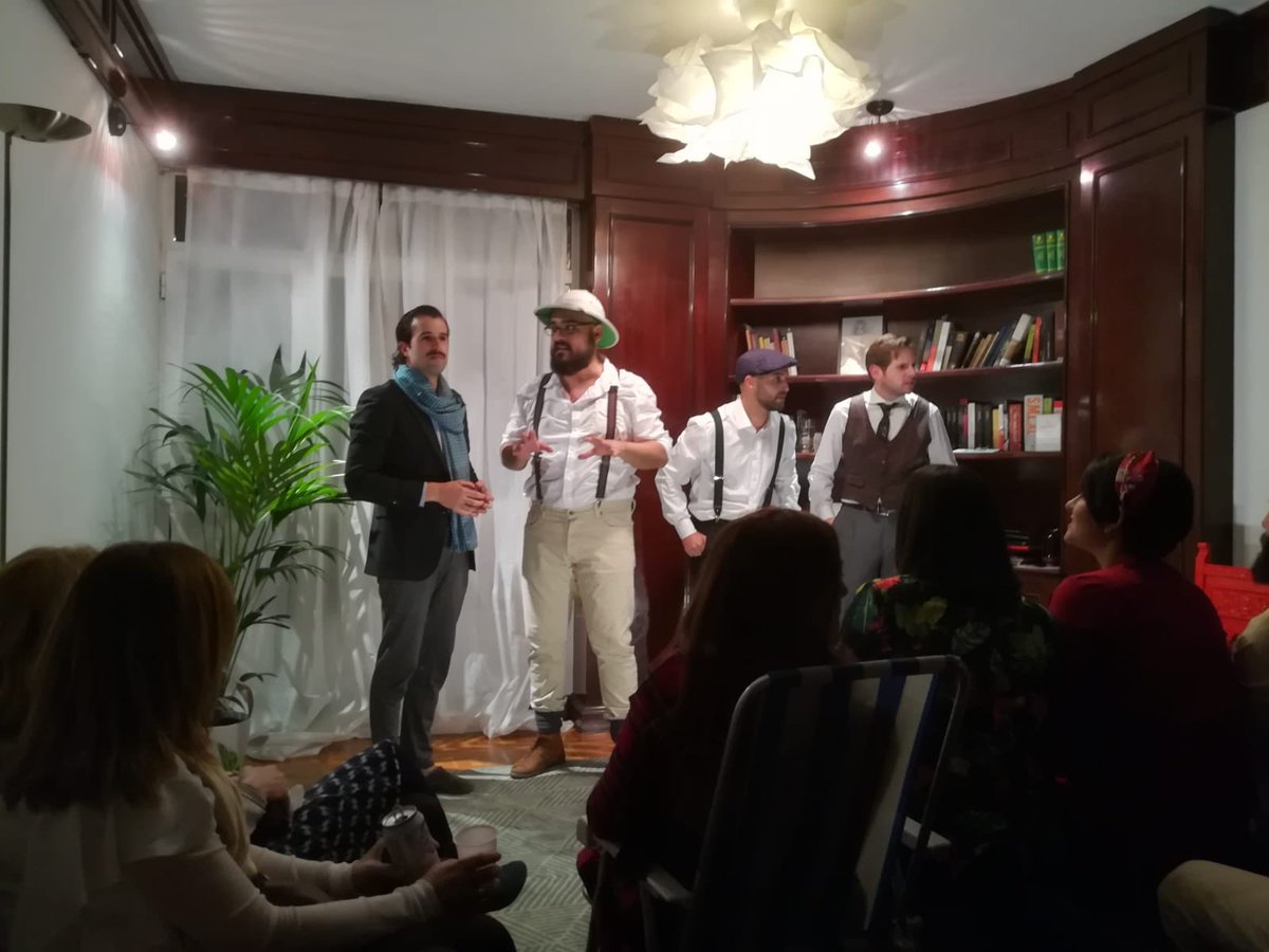 impropecha's tweet photo. Impro en tu salón.
🐟🐟🐟🐟 https://t.co/e41bv8GVw3