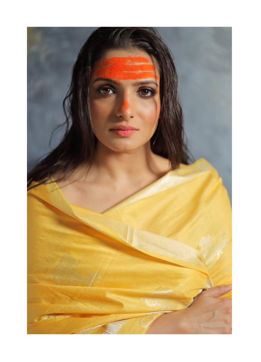 tnusreec's tweet photo. Splash the colours of joy in peopleโs life. Stay safe and have a happy Dol! .
.
#dol #festivalofcolours #holi #splashofcolor #colourmepretty #believeinyourself #spreadjoy #spreadlove https://t.co/qcU3pEdBpX