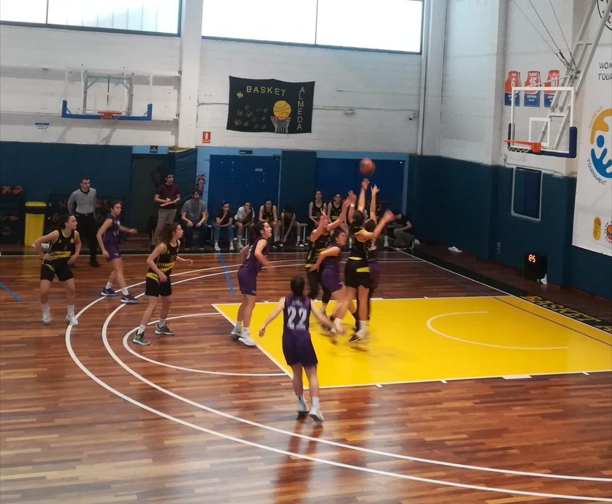 BasketAlmeda's tweet photo. Victòria contundent del #C1F davant el @TGNBasquet per 78-46 #BàsquetAutèntic #AdnAlmeda #ThoEstasPerdent https://t.co/8BBy4sjYmJ