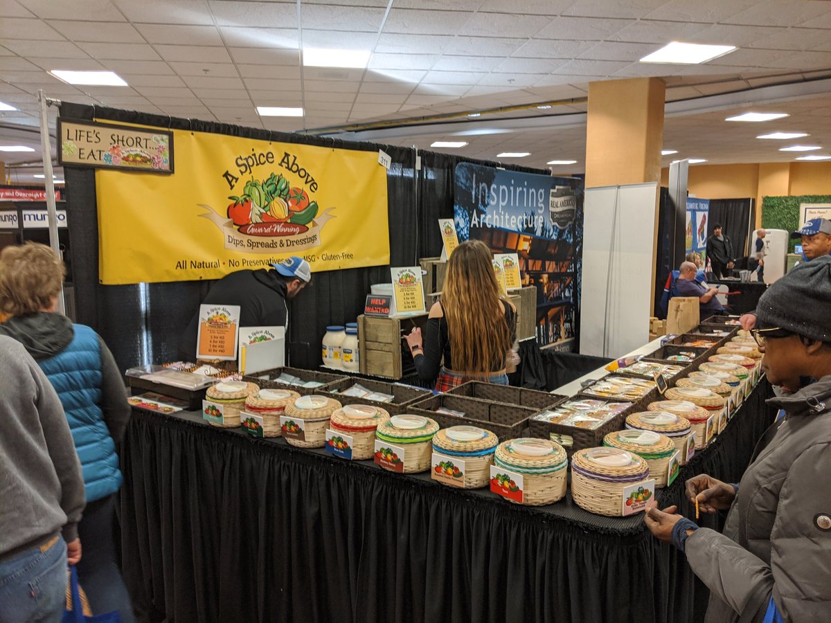 So many flavors to choose from, how will we decide?🧄🍅🧅🌶️