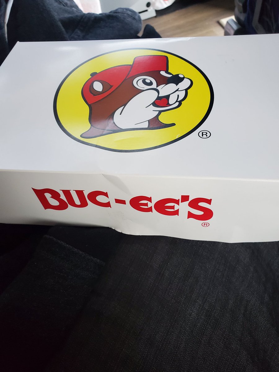rhsmeb's tweet photo. RHS Band Trip 2020 is coming to an end. With our Buc-ee's and all. Rowlett, here we come! #bandkidsrule #springbreak #weRtired https://t.co/rgKamQXaDH