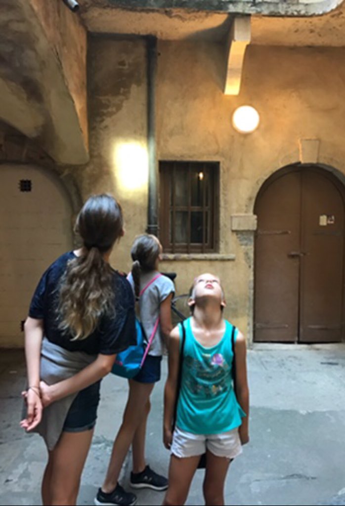 3fsLifestyle's tweet photo. Happy #InternationalWomensDay from 3FS! 🧍‍♀️Like and RT!
#IWD2020 #SundayThoughts #europe #travelphotography https://t.co/ZcPoCnE45c