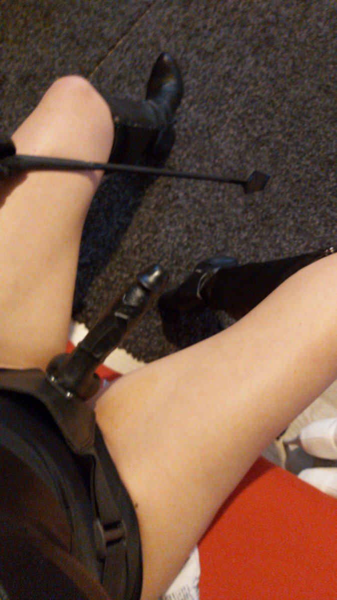 nerede benim ezik ruhlu kölelerim bunu sevenler gelsin bakalım finansal ezik köleler..sahibene itaat edeceksin..ve yalaaaaa.. #köle #finansalköle #sahibe #fetishfashion  #ankaraköle #istanbulköle #finansalköle