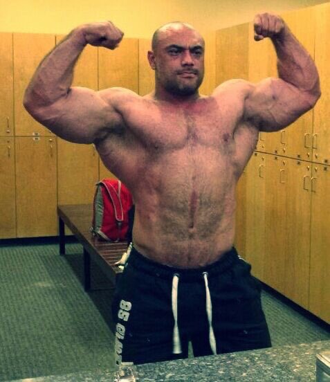 Conaromaacafe's tweet photo. Bernardo Heredia

México  🇲🇽 
#Bellos #Guapoysexy #Papasote #MenPhysique #DiosDelOlimpo #Mamadosexy #Sexyboy #Pueblasexy #Fisicoculturista #BodybuilderMen #Latinosexy https://t.co/083l0SUW8p