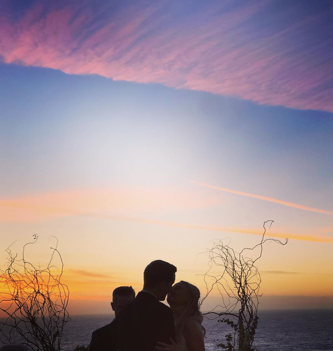We love when couples decide to start their lives together at The Cliff House. Looking for a wedding venue? Visit our website to find out how you can have yours here!
📷 @bshaf86

cliffhouse.com