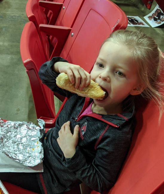 AlvieSargent's tweet photo. Eat up the competition @BallStateGYM !!! #GoCards #chirpchirp https://t.co/4U7ainnnBV