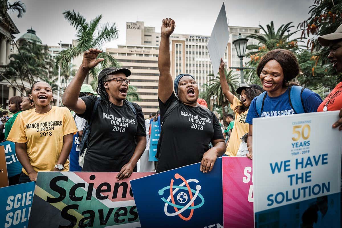 newscientist's tweet photo. Don't believe women in science face huge inequality? Here's the proof #InternationalWomensDay #IWD2020 https://t.co/h5NKdcpFGJ https://t.co/tFEmUo5Y1h