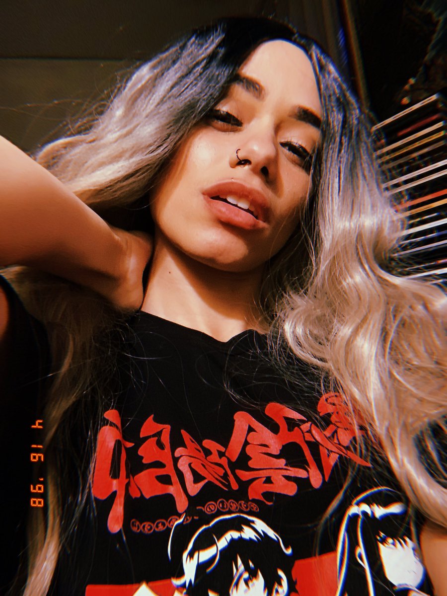 LostRingsMusic's tweet photo. #HappyInternationalWomensDay 🎮 https://t.co/gWXk8ktSjj