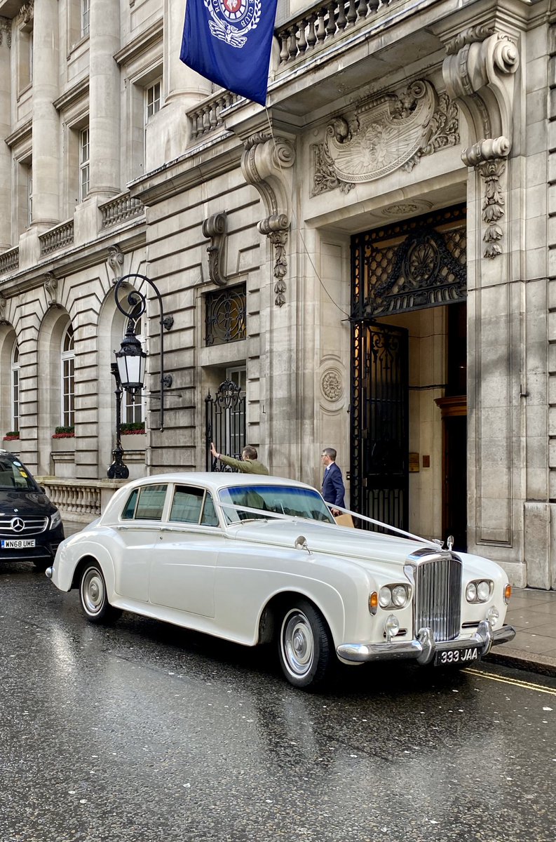 LAStretchLimos's tweet photo. Beautiful 1964 S3 Bentley #rac #Weddingcars #brideandgroom #lomohirelondon #Carhire #GantsHill #classiccars #Twiter #racclub https://t.co/3PhCWDQXQH